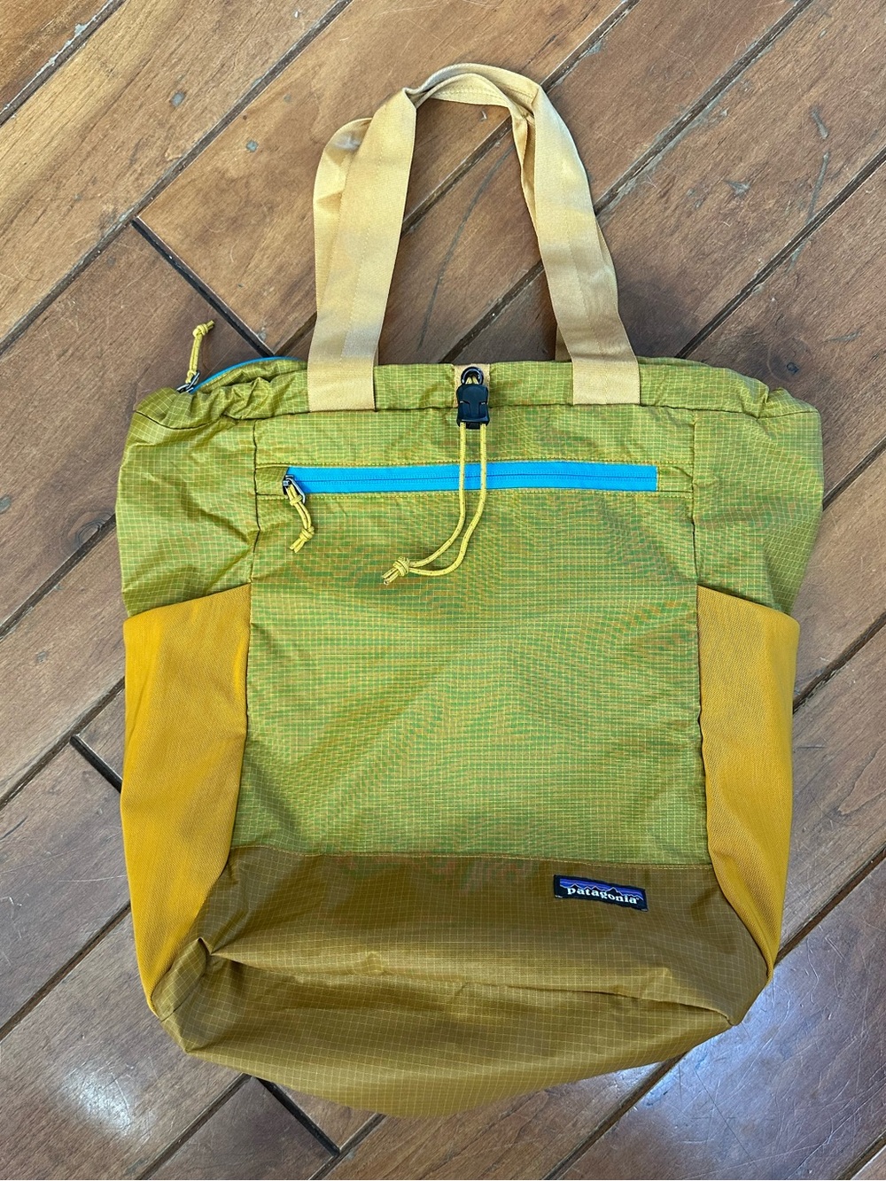 Patagonia mustard Ultralight Black Hole Tote Backpack NEW